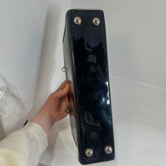 Vintage Tatyana Black Faux Patent Leather Structured Handbag Purse - Picture 5 of 10